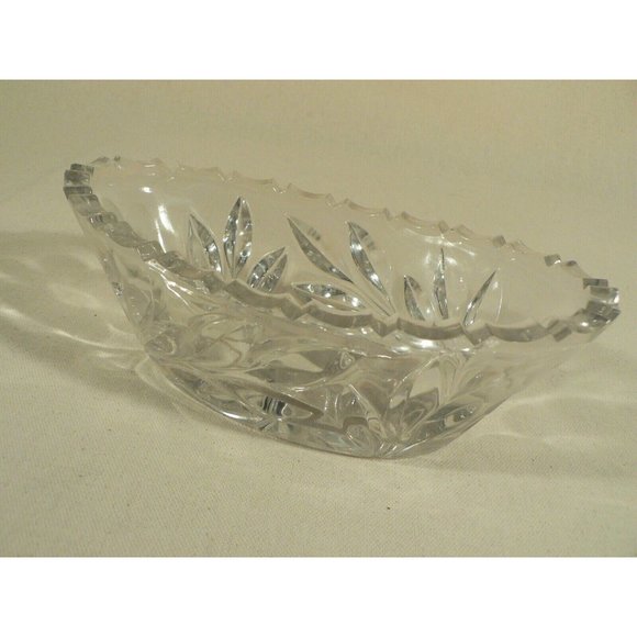 Oval Serving Dish Floral Pattern with Leaf Pattern Glass Etched Ends - Picture 1 of 7